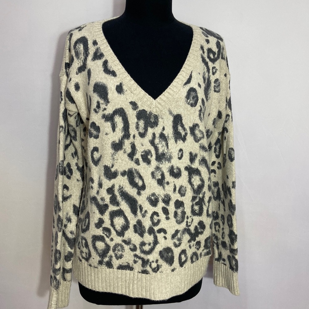 Pam & Gela Animal Print Sweater Distressed Design V-Neck